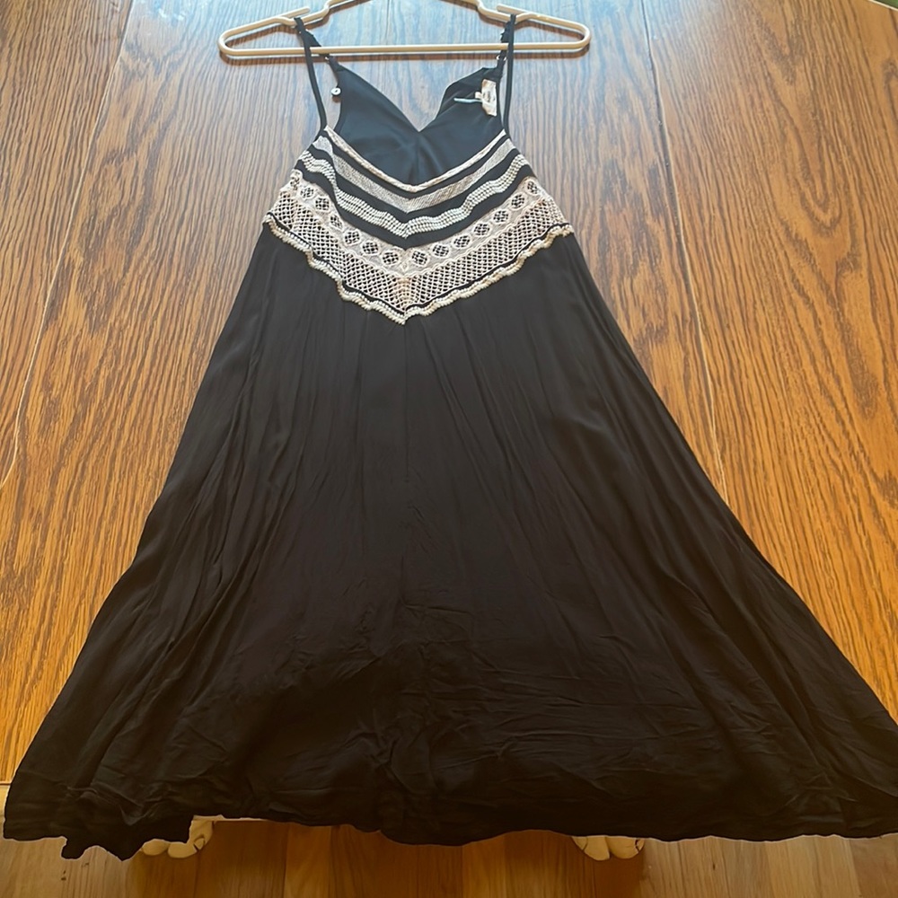 Entro Large Black top
